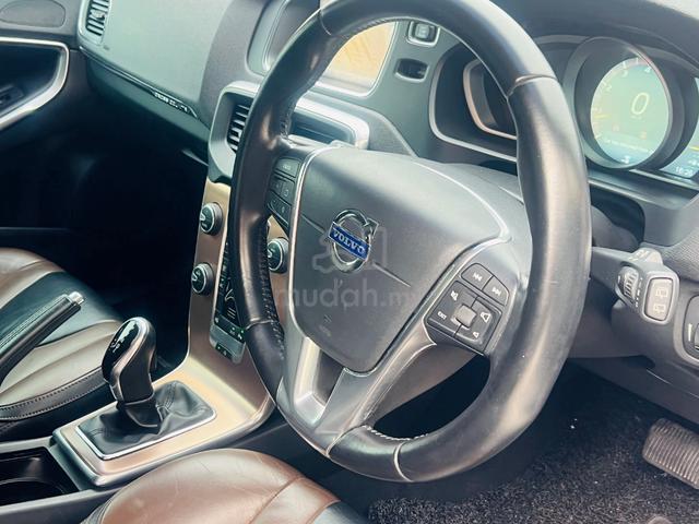 Offer!! 2013 Volvo V40 2.0 T5 (A) - 3