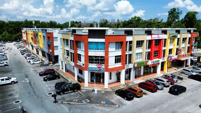 SHOPLOT 3 STOREY CORNER & Intermediate Kepayang, Seremban 2 1