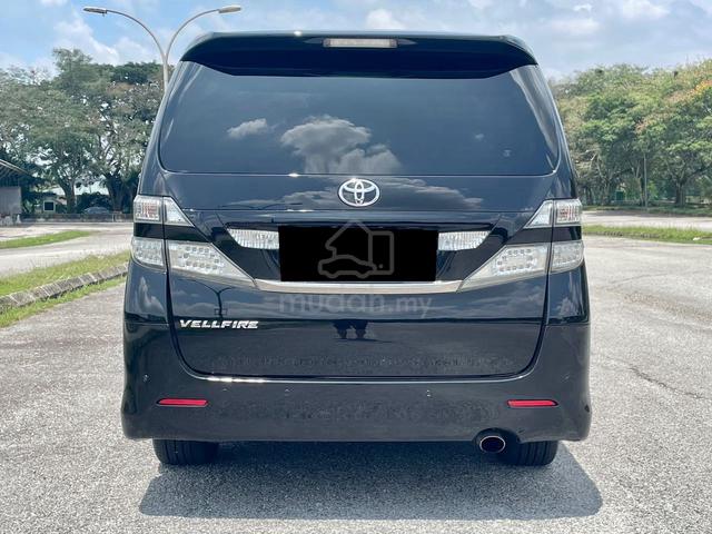 2010 2 P.Door Toyota VELLFIRE 2.4 3 YRS Warty ZG - 3