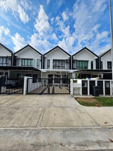 PARTLY FURNISHED Double Storey Superlink House Alam Sari Bangi Ukm 1