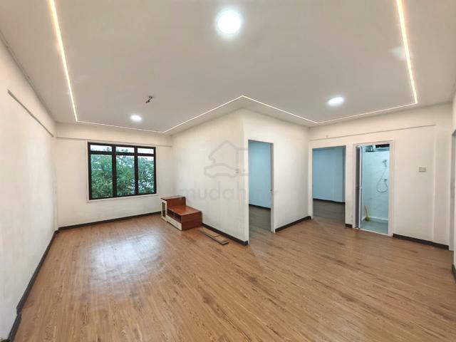 Sri Lanang 1