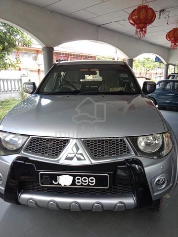 2012 Mitsubishi L200 TRITON 2.5 VGT (A) - 1