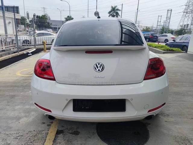 2012 Volkswagen BEETLE 2.0 TSI (A) - 4