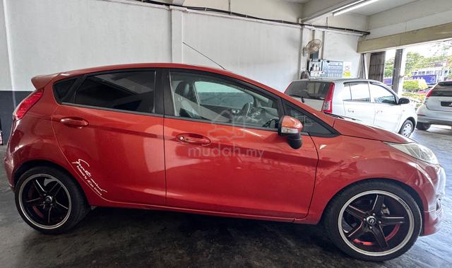 2013 Ford FIESTA 1.5 SPORT (A) - 4