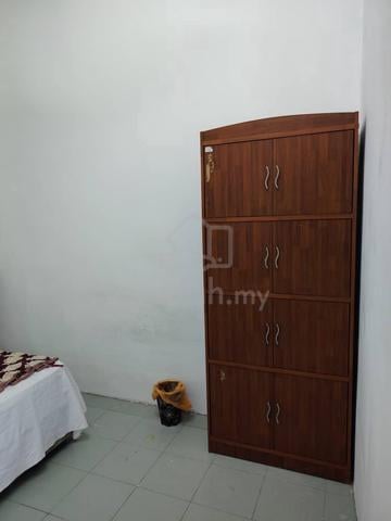 Room for rent in ss14 1