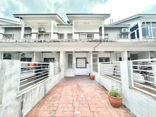 CHEAPEST UNIT🔥 The Lake Residence Taman Putra Perdana 1