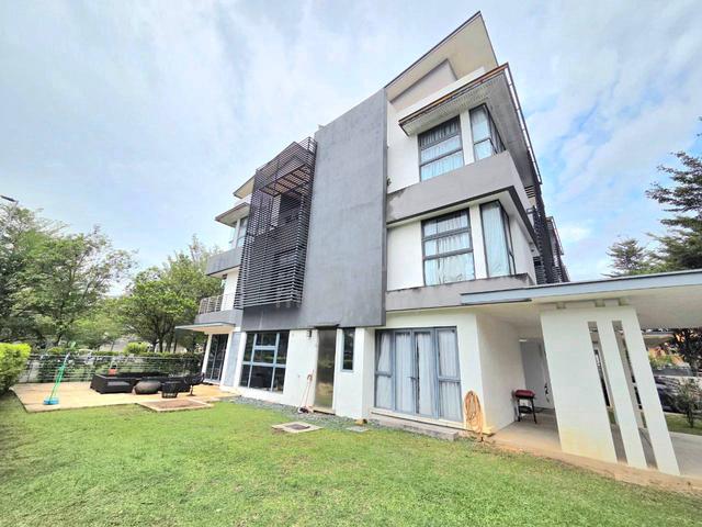 (CORNER LOT) SEMI D 3 Storey Sera Twin Villa, Presint 8, Putrajaya 1