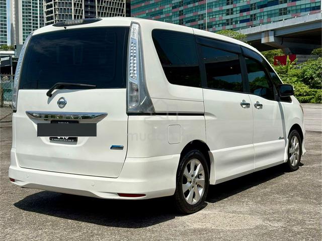 2013 Nissan SERENA 2.0 S-HYBRID HIGHWAY STAR F/SRV - 4