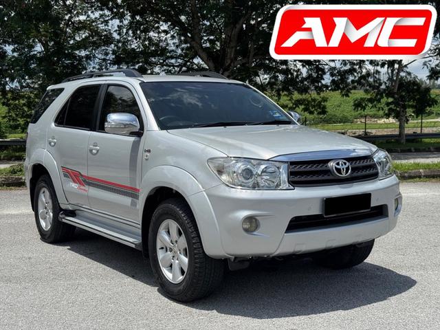 2010 Toyota FORTUNER 2.5 G FACELIFT (A) D-4D Wrty - 1