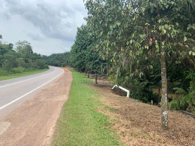 kulai simpang renggam 39/40 batu Mainroad side for sale industry zone 3