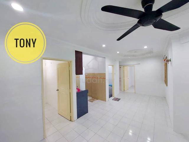 Desa Bayan Apartment 1