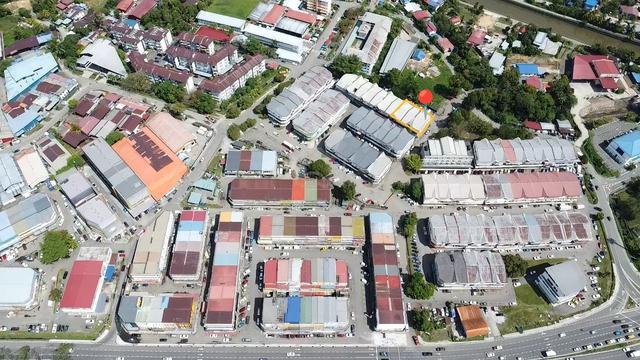 3 Joining commercial shoplot FOR SALE 1