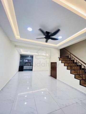 FULL LOAN🔥Double Storey Taman Skudai Baru for Sale 1
