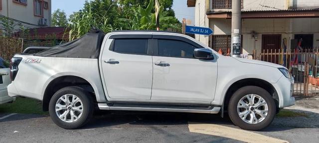 2023 Isuzu D-MAX PREMIUM 1.9L (A) - 5