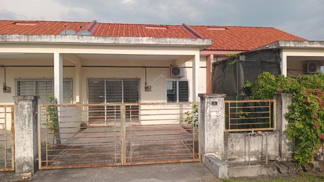 Single Storey Terrace (Intermediate) Taman Bagan Kurnia, Lukut Port Di 1