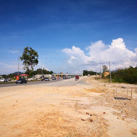 Alamesra Commercial Land For Sale - 14.678 Acres 5
