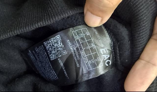 Guess (L/XL) - photo 5 of 5