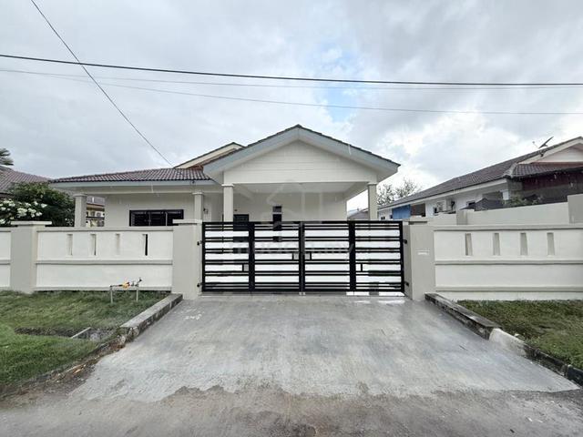 Taman Seri Impian Kluang Below Market Single Storey Bungalow House 1