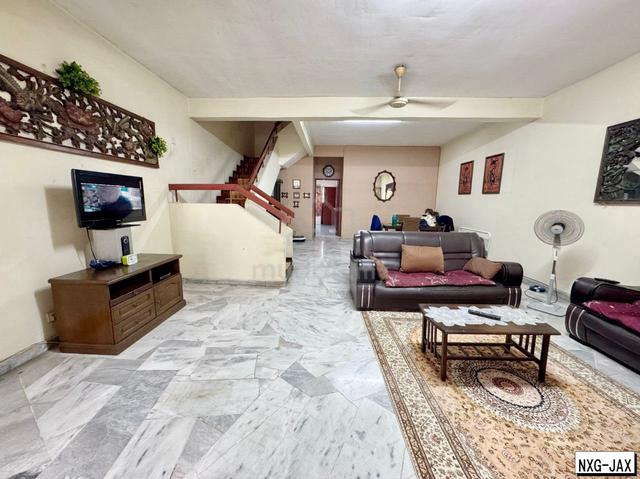 Below Market Double Storey House @ Bandar Baru Klang 1