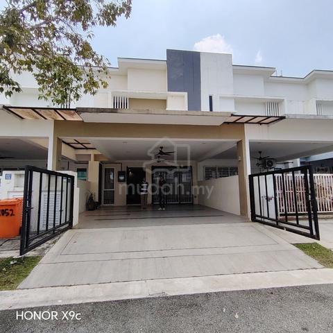 Double Storey Terrace, Suriaman 3, Bandar Sri Sendayan, Seremban 1