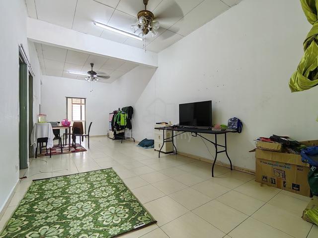 (FACING OPEN) 1 Storey Terrace Taman Bunga Raya, Salak Tinggi Sepang 1