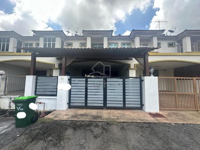 Full renovated beautiful DSTH ready to move in 1