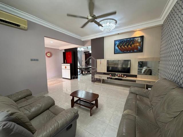 Taman Impian Emas Double Storey Semi D Renovated House 1