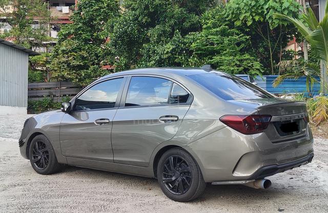 2024 Proton SAGA 1.3 PREMIUM FACELIFT LOW MILEAGE - 2