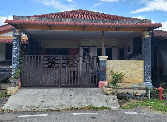 RENOVATED 1 Sty Terrace Tmn Anggerik Tenggara Facing Free (4 Rooms) 1