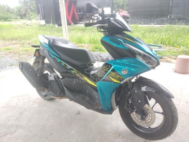 Carousel Image