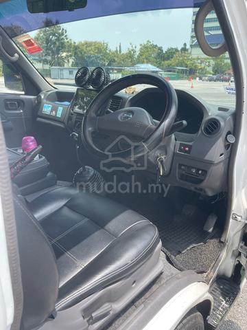 2007 Nissan URVAN 3.0 MICROBUS (M) - 5