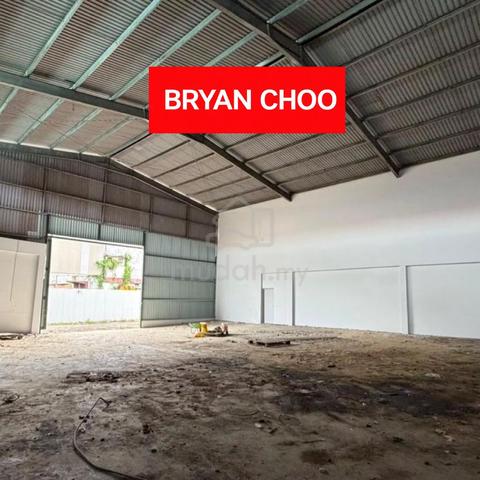 SEMI D FACTORY WAREHOUSE FOR RENT At DEMAK LAUT KUCHING SARAWAK 1