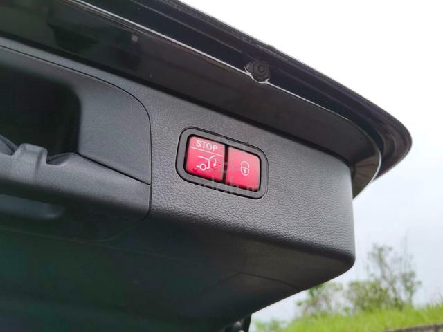 2021 Mercedes Benz GLC300 4MATIC AMG LINE 2.0L (A) - 4