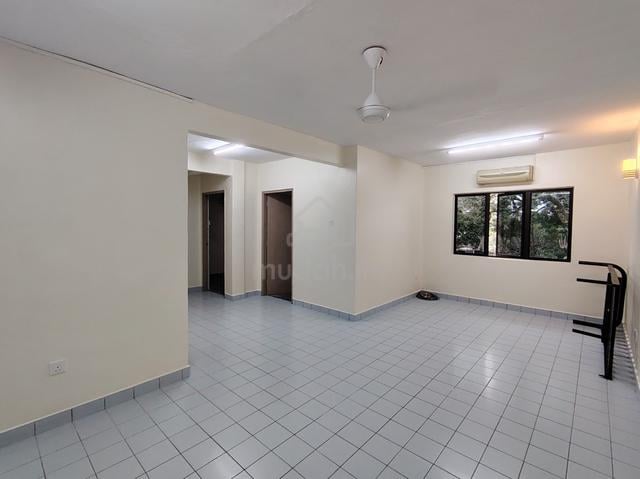 Rumah Pangsa Permas Jaya 1