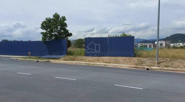 Facing Main Road Strategic Commercial Land Bandar Sendayan Seremban 1