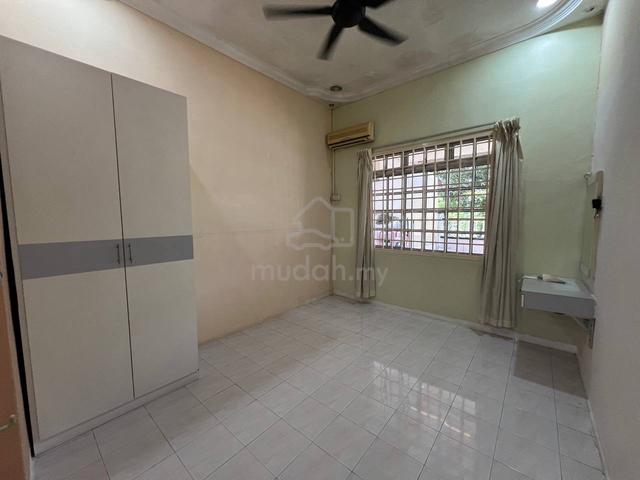 Desa Kulai Single Storey For Sale!!! Good Good Confition! 1