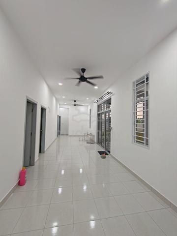 1-Tingkat Rumah Teres/ Jalan Puyuh/ Bandar Putra/ Kulai Aeon/ IOI Mall 1