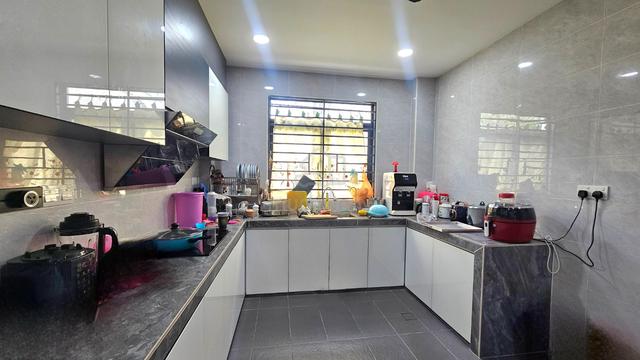 Massive Reno Corner teres house Ken Rimba Jimbaran Shah Alam sek16 Lrt 1