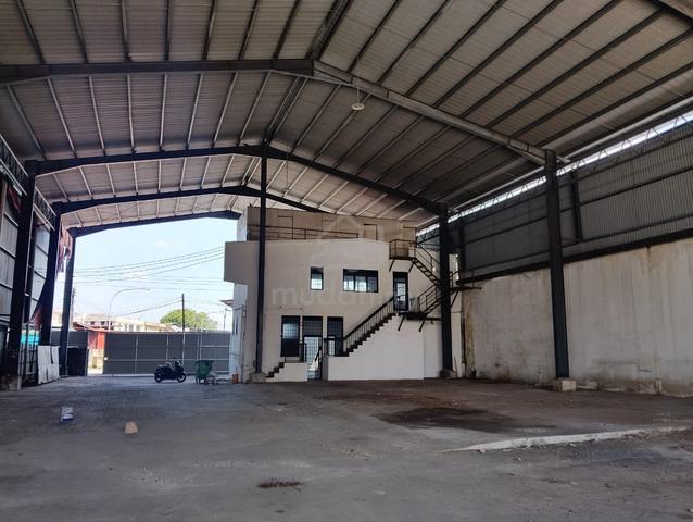BINTAWA WAREHOUSE FOR RENT At PENDING KUCHING 1