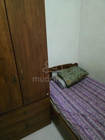 Furnished Room 1