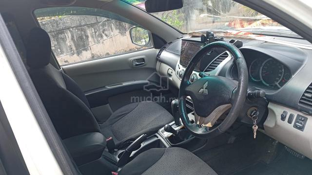 Mitsubishi L 200 Triton 4WD Double Cab - 2