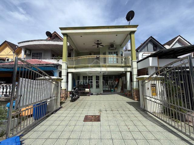 FULLY RENO & FACING OPEN  Double Storey House Seksyen 19 Shah Alam 1