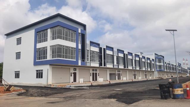 Eco tropic, 2 storey new Shoplot(facing main road)(View To Lotus) 1