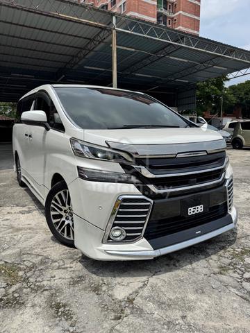 Toyota Vellfire 2.5 Modellista Black Interior - 1