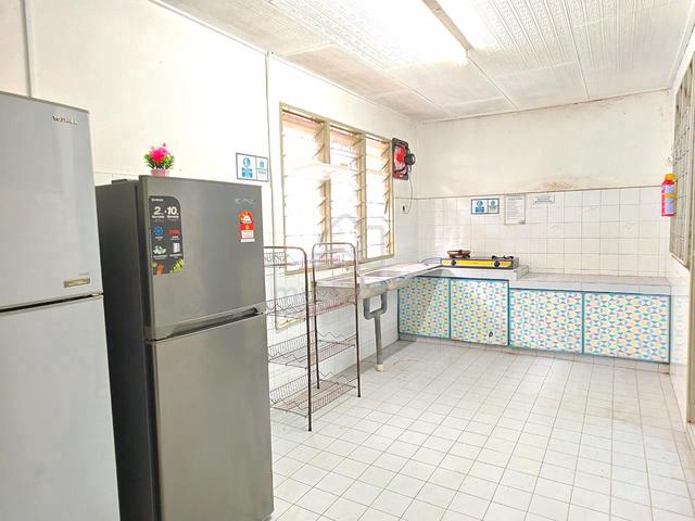 Walk BRT PJS9 Sunway Female Master Room Near Pyramid, Geo, Pinnacle 5