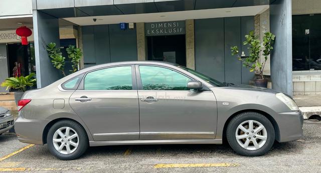 TRUE 2012 Nissan SYLPHY 2.0 AUTO teacher owner - 2