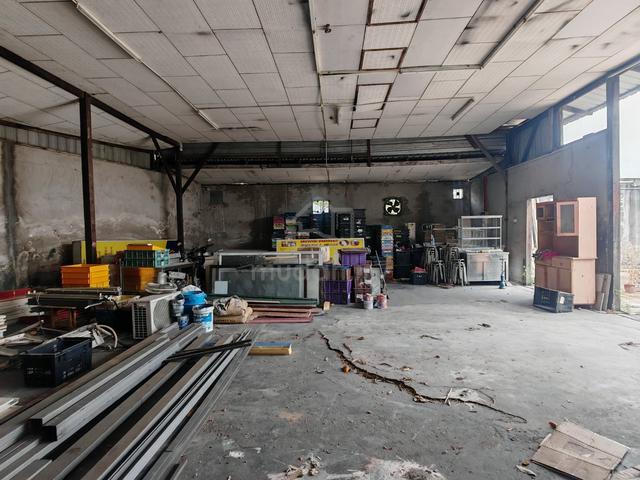 Store for rent, Bkt Tengah 1