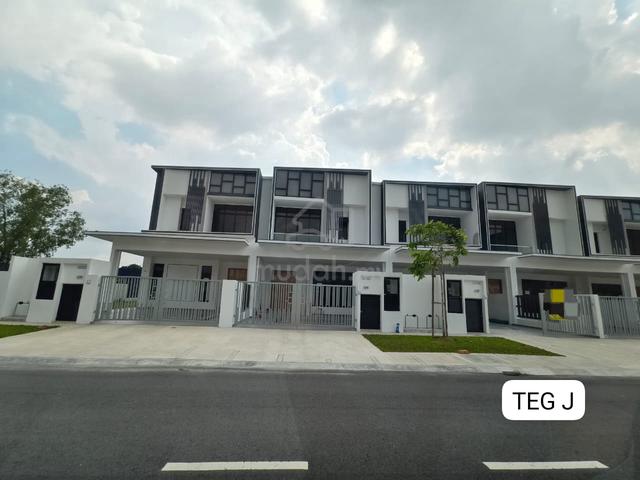 Setia alam Musika Precint End lot 1