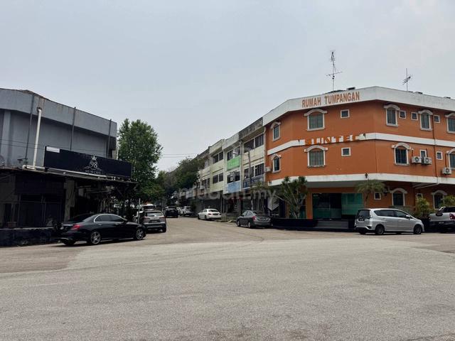 Johor Jaya Double Storey Shoplot Jalan Rosmerah Molek 1