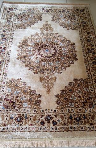 carpet  - photo 3 of 5